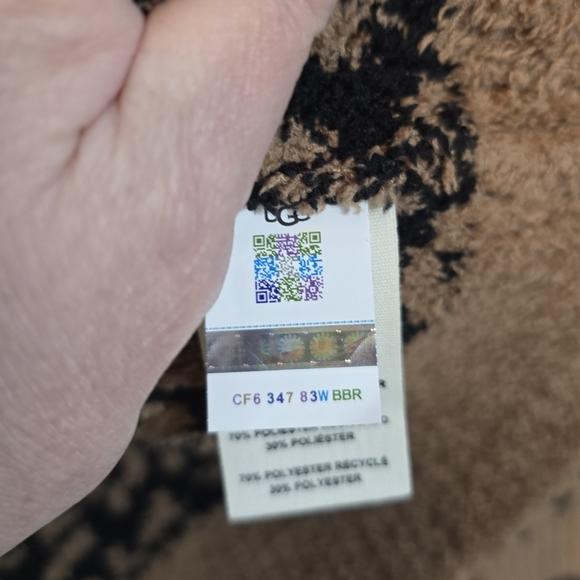 UGG Mowery Jacquard Leopard Print Cozy Knit Collared Sweater NWT Size Large - Picture 12 of 13